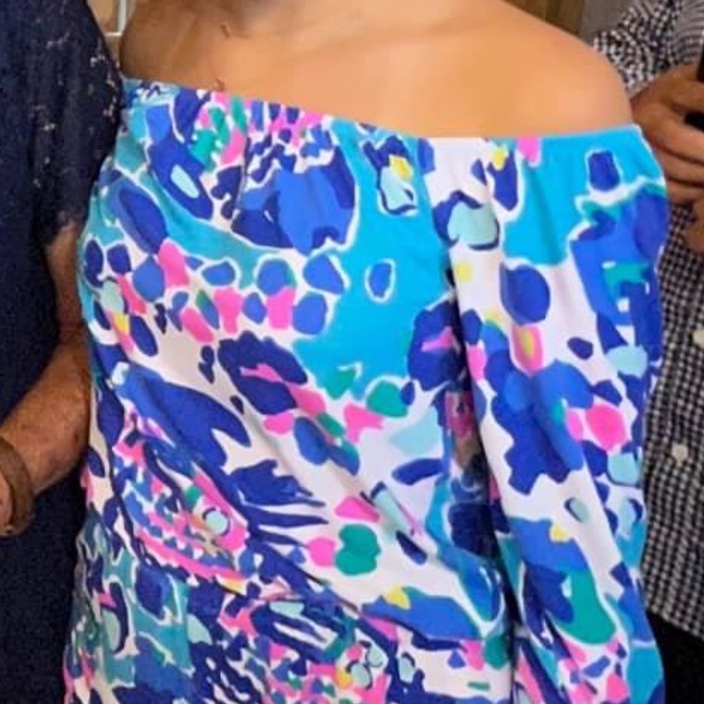 Lilly Pulitzer! Beautiful xs romper! Bright eye catching colors! Pink blue white